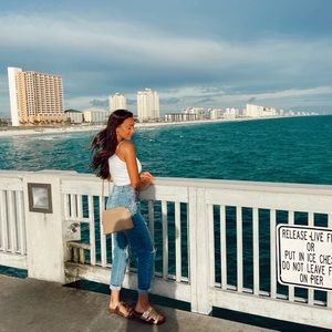 Meet your Posher, Celeste